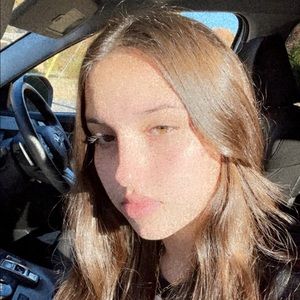 Meet your Posher, Maycie